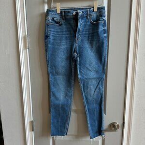 Old Navy 360 stretch Extra High Rise Rockstar Super Skinny Jean size 8